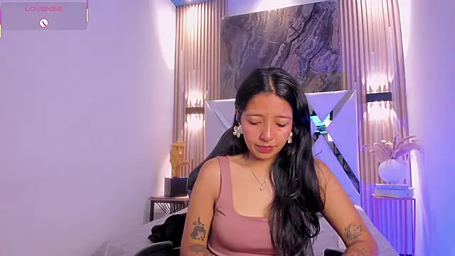 Valery wang online show from April 13, 11:58 am