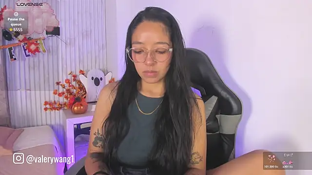 Snapshot of Valery_wang chatting on October 22, 11:53 am Valery wang online show from October 22, 11:53 am