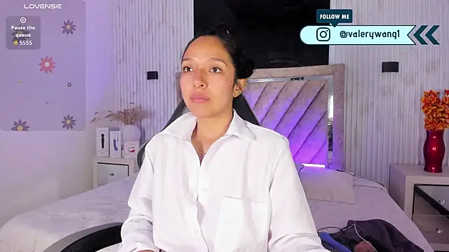 Valery wang online show from December 22, 11:54 am