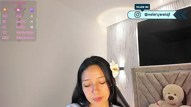 Valery wang online show from March 3, 11:50 am