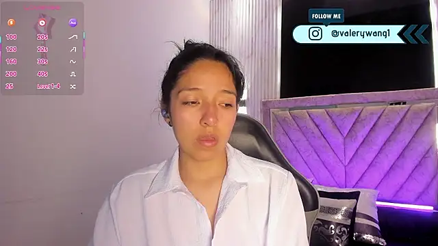 Valery wang online show from February 2, 12:15 pm