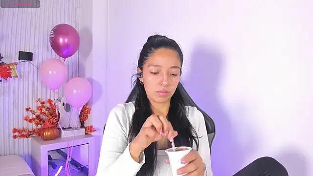 Snapshot of Valery_wang chatting on October 25, 11:53 am Valery wang online show from October 25, 11:53 am