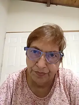 florecita69 online show from December 17, 1:49 pm