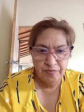 florecita69 online show from January 14, 3:48 pm