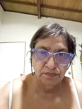 florecita69 online show from October 19, 1:41 am