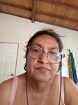 florecita69 online show from October 24, 2:38 pm