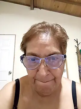 florecita69 online show from December 3, 3:11 pm