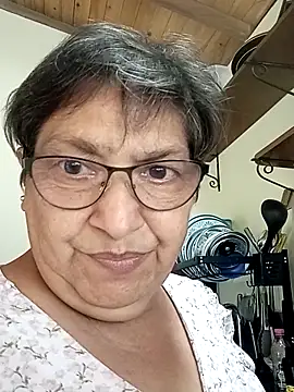 florecita69 online show from February 26, 4:05 pm