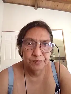 florecita69 online show from November 11, 2:34 pm