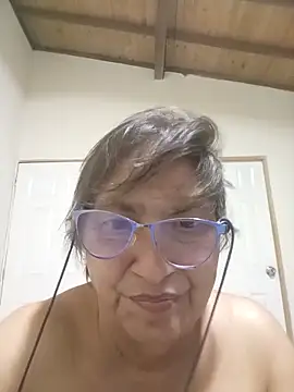 florecita69 online show from November 8, 2:26 am