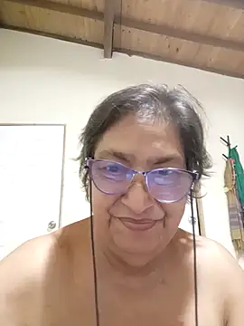florecita69 online show from October 16, 2:36 pm