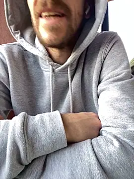 Snapshot of dann1111 chatting on November 8, 2:31 pm dann1111 online show from November 8, 2:31 pm