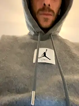 Snapshot of dann1111 chatting on October 19, 9:45 am dann1111 online show from October 19, 9:45 am