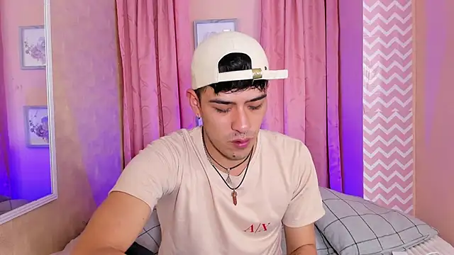 Ryan Clark  online show from December 26, 8:21 pm