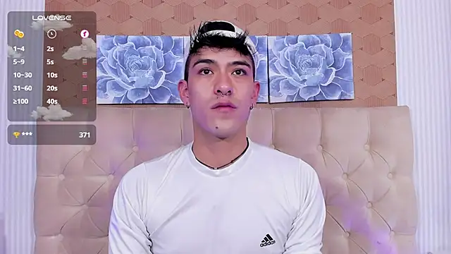 Ryan Clark  online show from December 27, 11:21 pm