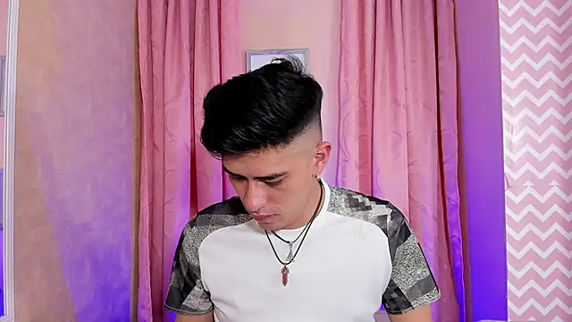 Ryan Clark  online show from January 17, 7:49 pm