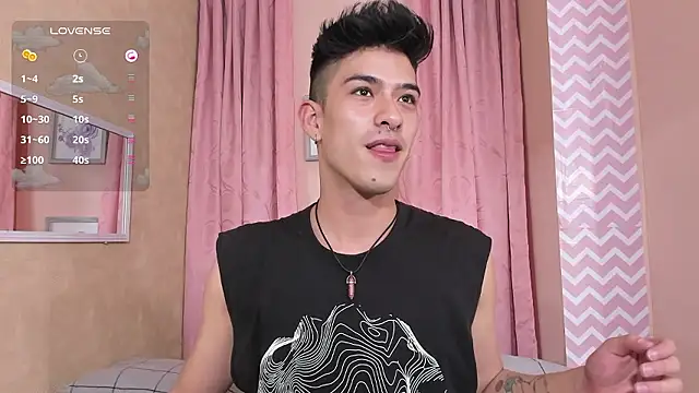 Ryan Clark  online show from December 6, 8:12 pm