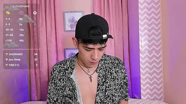 Ryan Clark  online show from December 29, 11:50 pm