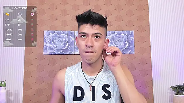 Ryan Clark  online show from December 2, 7:44 pm