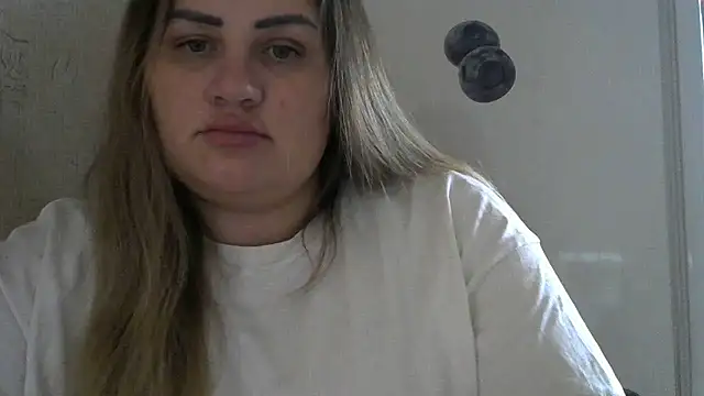 Snapshot of Honeydew-Waves chatting on November 20, 6:47 am Honeydew-Waves online show from November 20, 6:47 am