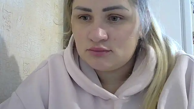 Snapshot of Honeydew-Waves chatting on October 29, 6:56 am Honeydew-Waves online show from October 29, 6:56 am