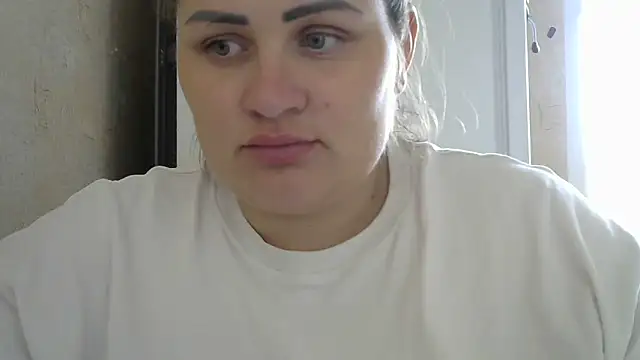 Snapshot of Honeydew-Waves chatting on September 19, 7:12 am Honeydew-Waves online show from September 19, 7:12 am