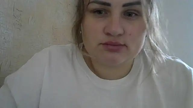 Snapshot of Honeydew-Waves chatting on November 26, 6:57 am Honeydew-Waves online show from November 26, 6:57 am