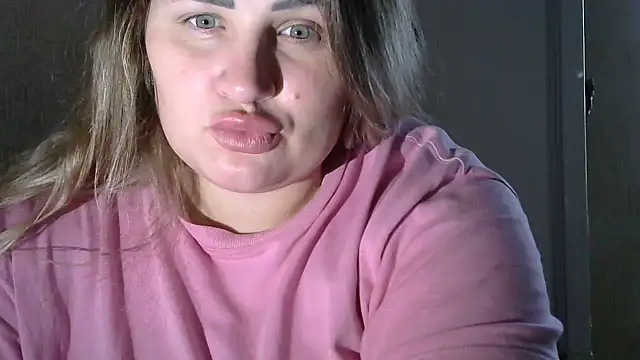 Snapshot of Honeydew-Waves chatting on November 17, 6:39 am Honeydew-Waves online show from November 17, 6:39 am