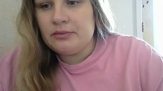 Snapshot of Honeydew-Waves chatting on November 25, 8:36 am Honeydew-Waves online show from November 25, 8:36 am