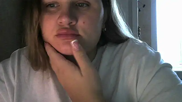 Snapshot of Honeydew-Waves chatting on November 21, 6:12 am Honeydew-Waves online show from November 21, 6:12 am