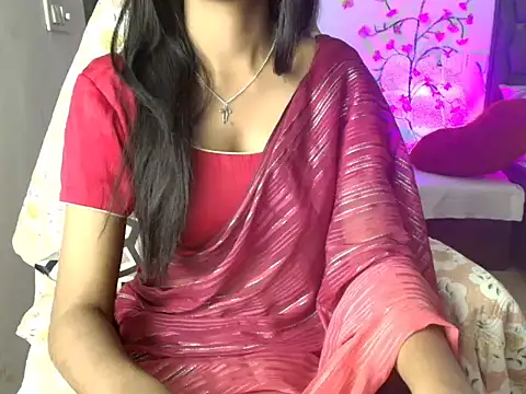 Snapshot of CUTE_princess_143 chatting on April 15, 1:04 pm CUTE princess 143 online show from April 15, 1:04 pm