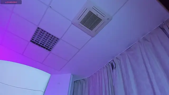 SinCityLiz online show from November 18, 10:45 pm