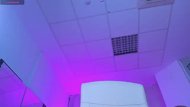 SinCityLiz online show from October 24, 3:44 pm