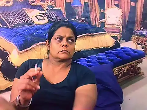 indianCherryPie online show from February 6, 6:42 am