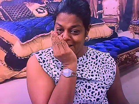 indianCherryPie online show from March 3, 5:14 am