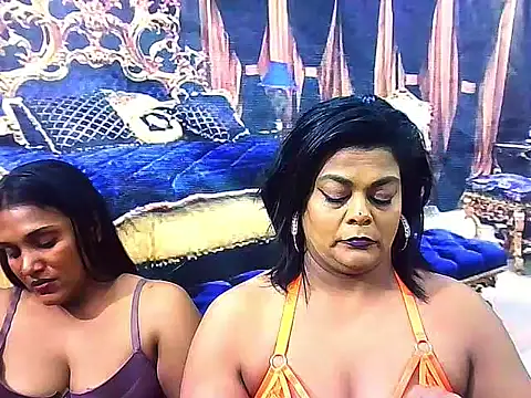 Snapshot of indianCherryPie chatting on November 17, 10:30 am indianCherryPie online show from November 17, 10:30 am