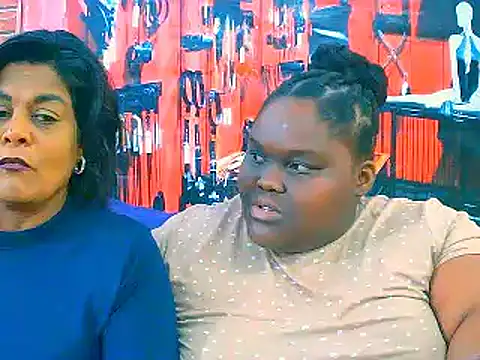 Snapshot of indianCherryPie chatting on November 6, 8:40 am indianCherryPie online show from November 6, 8:40 am