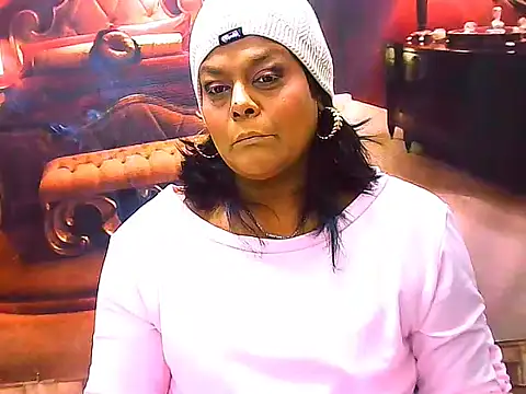 indianCherryPie online show from May 28, 5:15 am