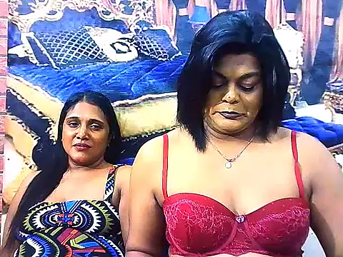 Snapshot of indianCherryPie chatting on November 18, 10:40 am indianCherryPie online show from November 18, 10:40 am