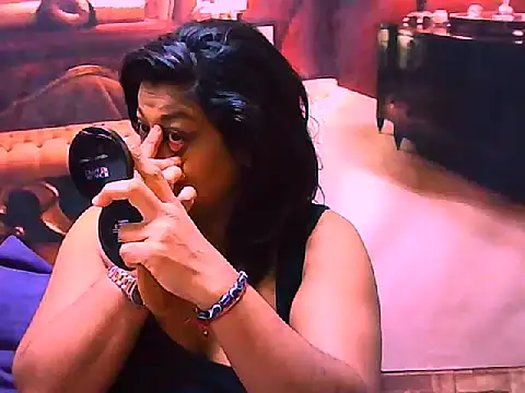 indianCherryPie online show from April 28, 5:23 am