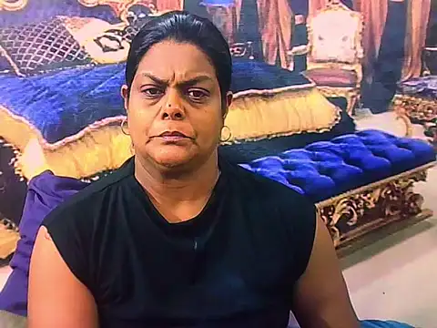 indianCherryPie online show from February 14, 5:18 am