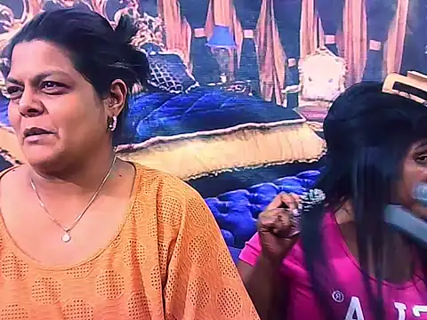 Snapshot of indianCherryPie chatting on November 21, 5:50 am indianCherryPie online show from November 21, 5:50 am