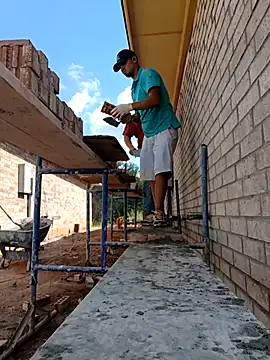 christphor online show from October 9, 7:47 pm