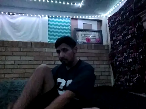 christphor online show from December 7, 9:00 am