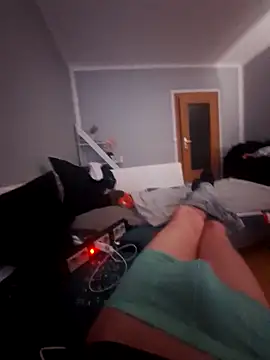 hotbi1981 online show from November 26, 6:13 am