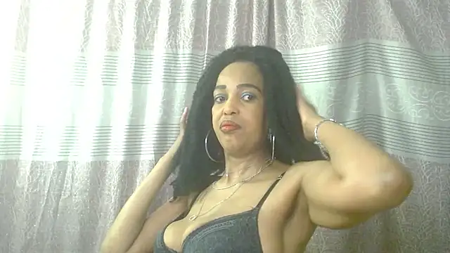 AssSeductress43 online show from March 14, 3:34 am