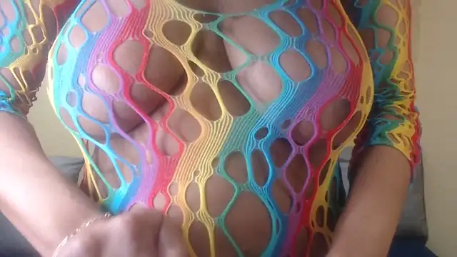 Snapshot of AssSeductress43 chatting on July 15, 4:19 am AssSeductress43 online show from July 15, 4:19 am