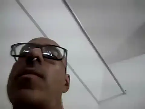 Flippyx4U online show from December 16, 1:48 pm