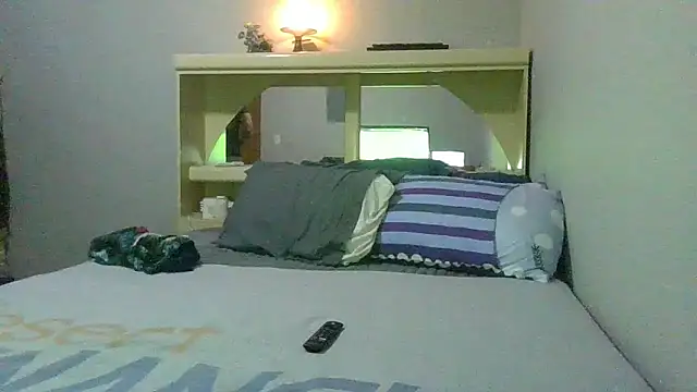 Flippyx4U online show from January 14, 5:00 am