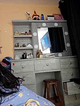 Selena blake online show from November 12, 4:05 am